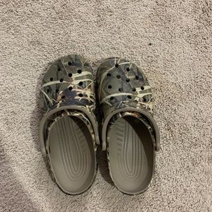 Camo crocs